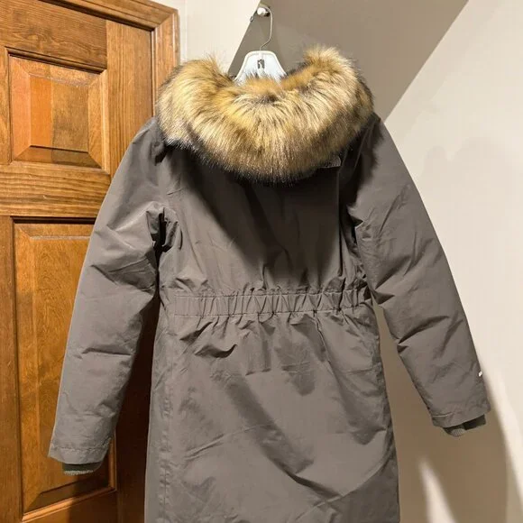 The Northface Parka Down Coat - Picture 8 of 11
